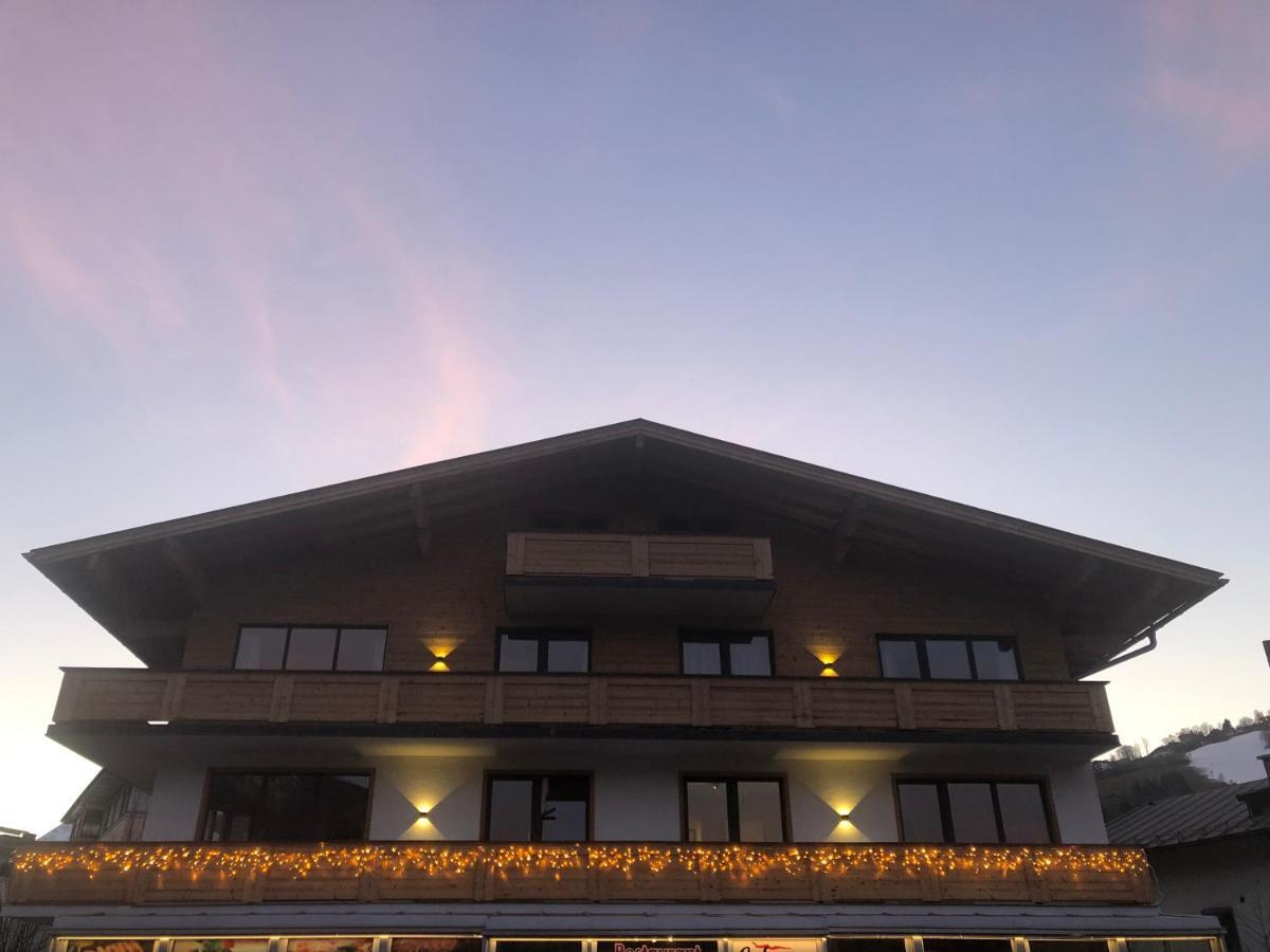 Dahoam By Sarina - Village Appartements Zell am See Eksteriør bilde